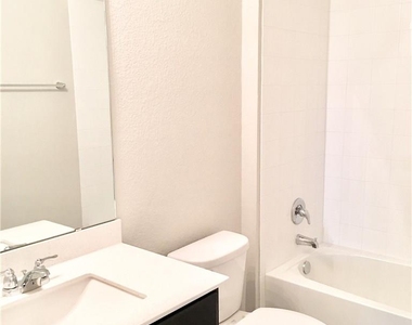 2969 Bridekirk Dr - Photo Thumbnail 20