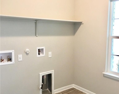 2969 Bridekirk Dr - Photo Thumbnail 17