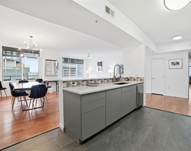 54 Rainey St - Photo Thumbnail 9