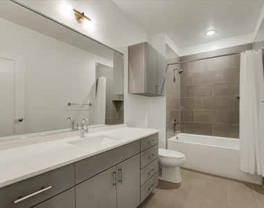 4801 Springdale Rd - Photo Thumbnail 7