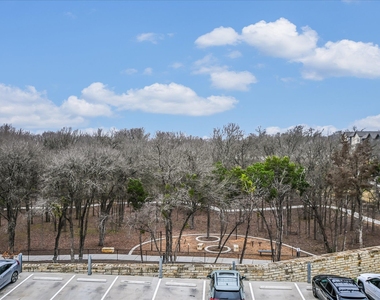 4801 Springdale Rd - Photo Thumbnail 9