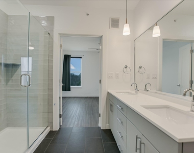 4801 Springdale Rd - Photo Thumbnail 5