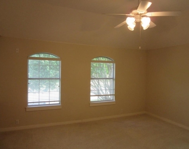 3908 Michael Neill Dr - Photo Thumbnail 19