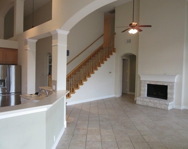 3908 Michael Neill Dr - Photo Thumbnail 6