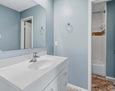 1748 Ohlen Rd - Photo Thumbnail 15