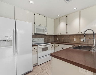 1748 Ohlen Rd - Photo Thumbnail 8