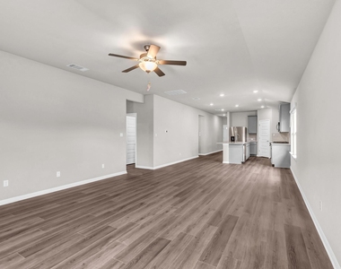 386 El Capitan Loop - Photo Thumbnail 12