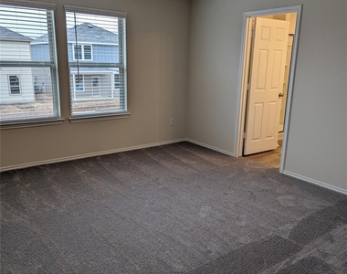 98 Pacific Loon St - Photo Thumbnail 13