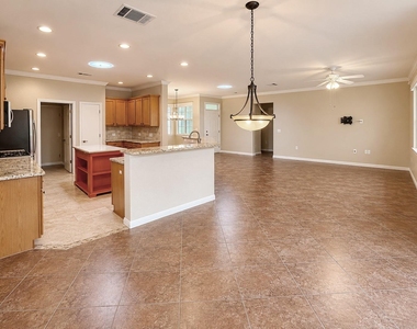 103 Harness Ln - Photo Thumbnail 7