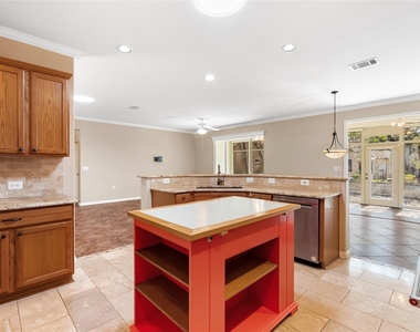 103 Harness Ln - Photo Thumbnail 11