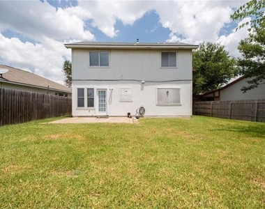 1709 Royal Ascot Dr S - Photo Thumbnail 23