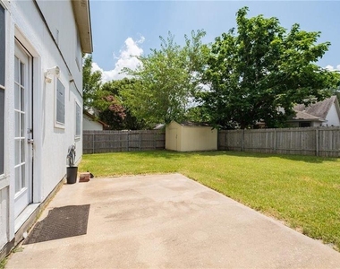 1709 Royal Ascot Dr S - Photo Thumbnail 21