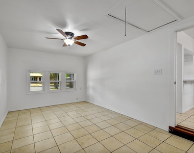 430 Beryl Dr - Photo Thumbnail 10