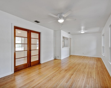 430 Beryl Dr - Photo Thumbnail 2
