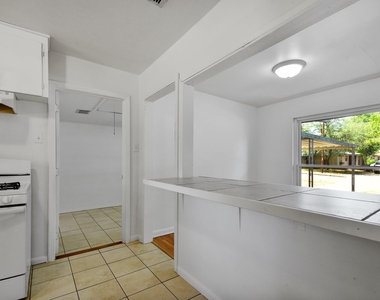 430 Beryl Dr - Photo Thumbnail 9
