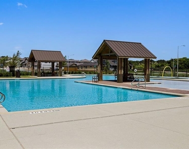 10917 Tildon Ave - Photo Thumbnail 27