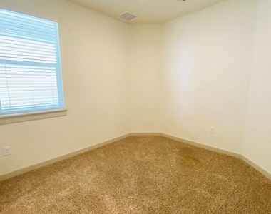 10917 Tildon Ave - Photo Thumbnail 23