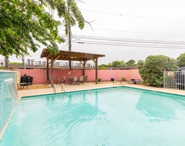 1422 Collier St - Photo Thumbnail 15