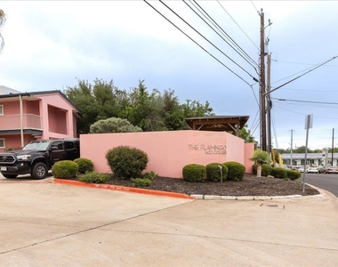 1422 Collier St - Photo Thumbnail 13
