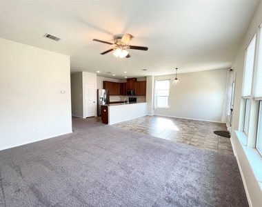 213 Connor Elkins Dr - Photo Thumbnail 1