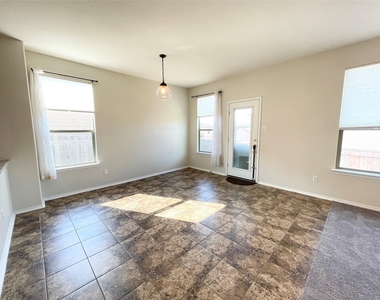 213 Connor Elkins Dr - Photo Thumbnail 5