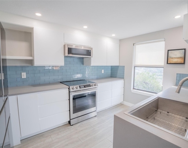 8200 Neely Dr - Photo Thumbnail 5
