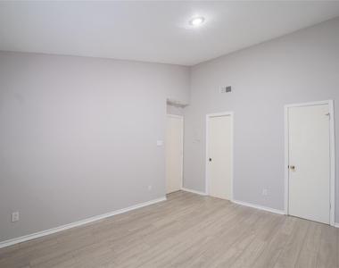 8200 Neely Dr - Photo Thumbnail 9