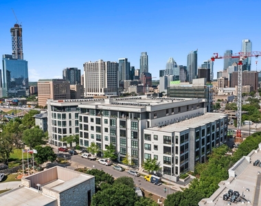 800 Embassy Dr - Photo Thumbnail 11