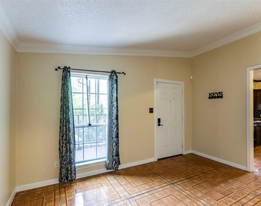 2520 Bitter Creek Dr - Photo Thumbnail 2