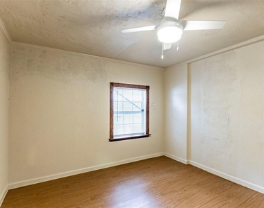 2520 Bitter Creek Dr - Photo Thumbnail 16