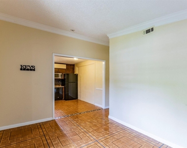 2520 Bitter Creek Dr - Photo Thumbnail 1
