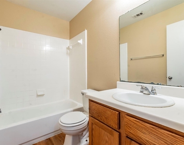 207 Mitchell Dr - Photo Thumbnail 19