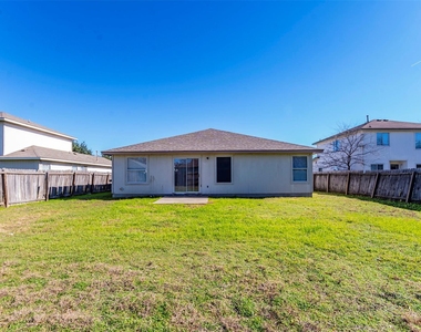 207 Mitchell Dr - Photo Thumbnail 24