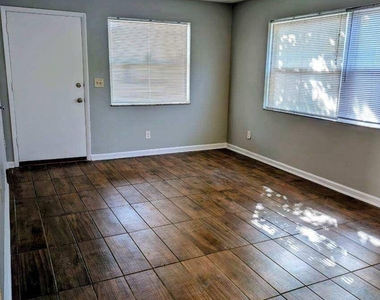 408 13th Avenue N - Photo Thumbnail 1