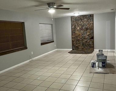 127 Crestwood Avenue - Photo Thumbnail 6