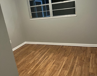 127 Crestwood Avenue - Photo Thumbnail 13