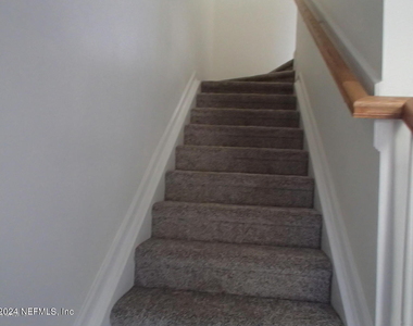 8125 Summergate Court - Photo Thumbnail 9