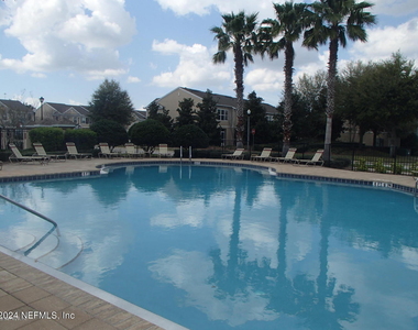 8125 Summergate Court - Photo Thumbnail 21