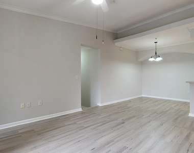 10075 Gate Parkway N - Photo Thumbnail 33