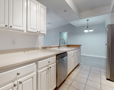 10075 Gate Parkway N - Photo Thumbnail 30