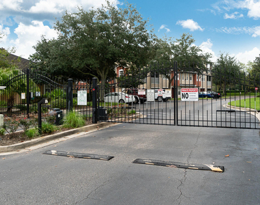 10075 Gate Parkway N - Photo Thumbnail 9