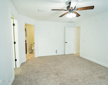 10355 Shelby Creek Road S - Photo Thumbnail 11