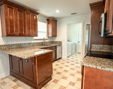 10355 Shelby Creek Road S - Photo Thumbnail 18