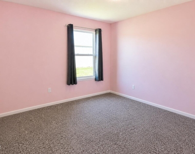 121 Aveiro Way - Photo Thumbnail 24
