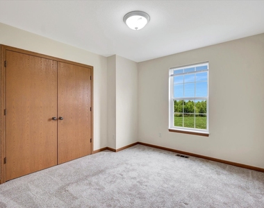 3315 Boulder Ridge Drive - Photo Thumbnail 5