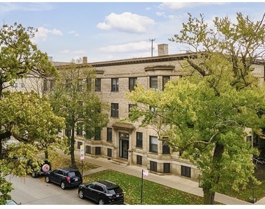 923 W Waveland Avenue - Photo Thumbnail 1