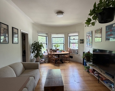 923 W Waveland Avenue - Photo Thumbnail 6