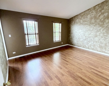 1120 Keswick Lane - Photo Thumbnail 14