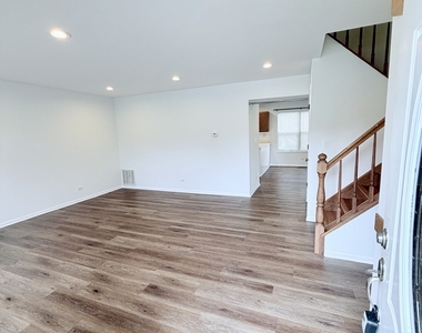 1120 Keswick Lane - Photo Thumbnail 1