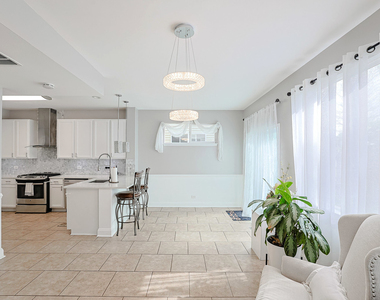 1854 S Fallbrook Drive - Photo Thumbnail 11